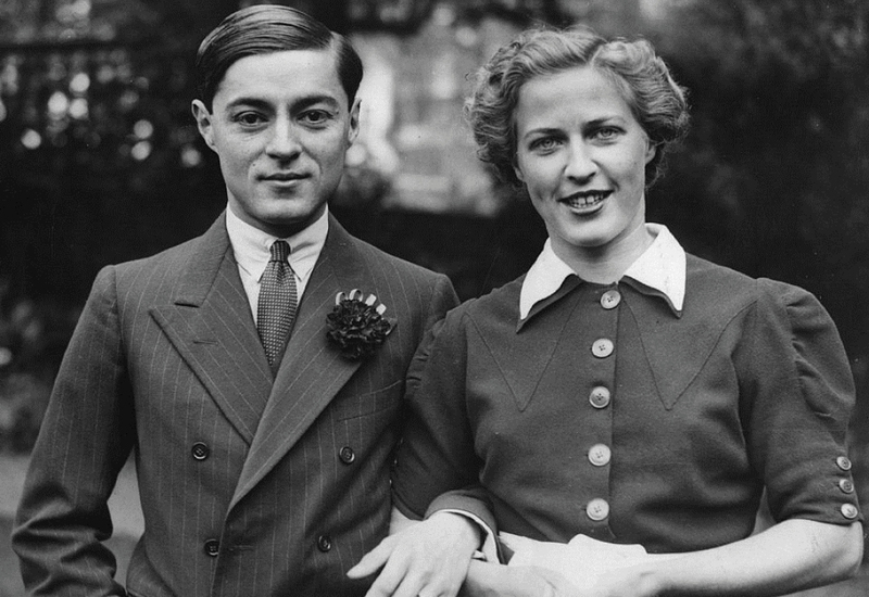 Чула и его британская супруга Элизабеф Хантер. 1936 год, Лондон. На тот момент обоим еще нет тридцати лет